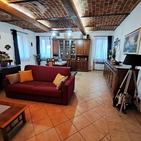 Casa Maya San Martino Alfieri Bagian luar foto