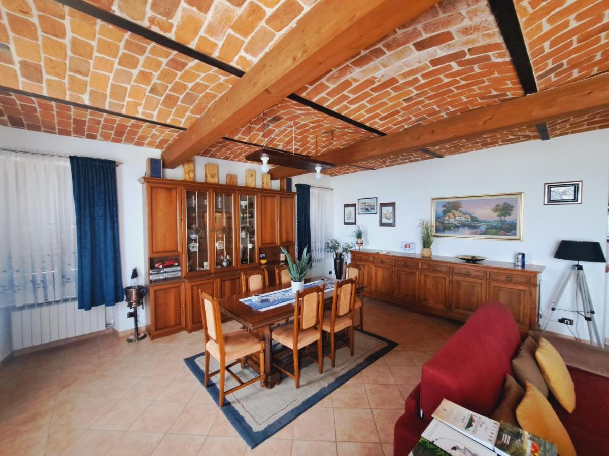 Casa Maya San Martino Alfieri Bagian luar foto
