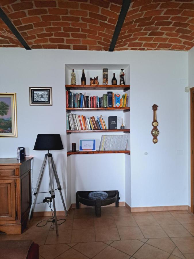 Casa Maya San Martino Alfieri Bagian luar foto
