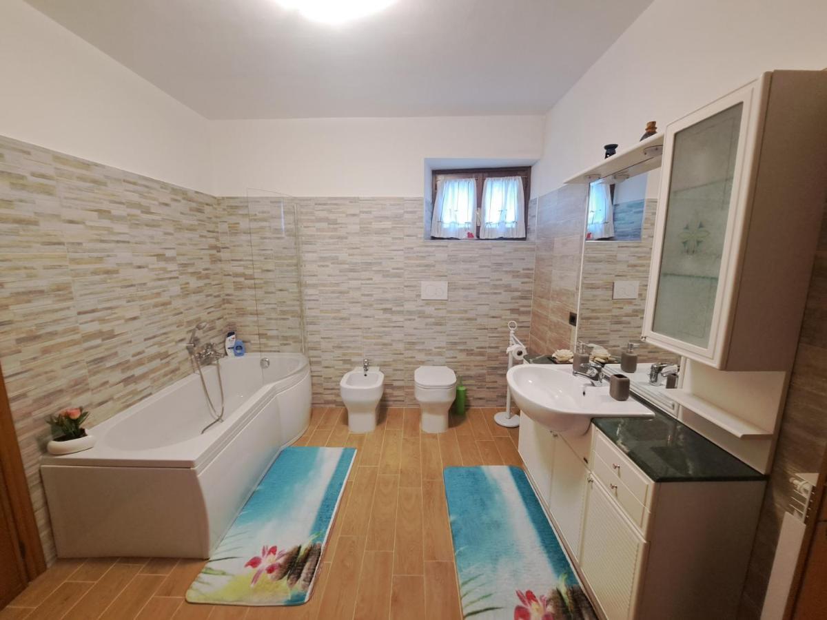 Casa Maya San Martino Alfieri Bagian luar foto